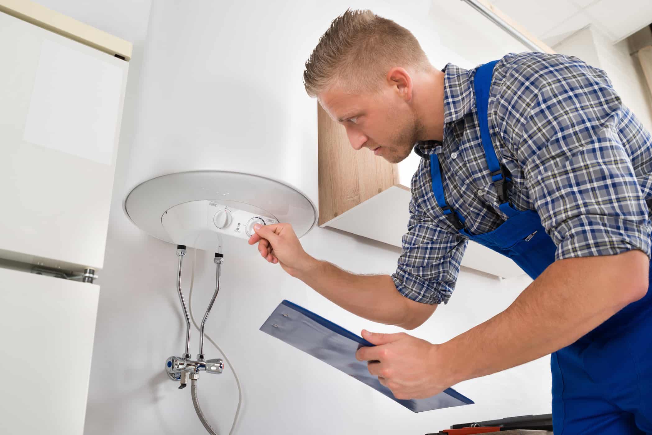 Do You Call a Plumber to Fix a Hot Water Heater?